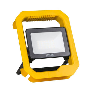 Arlec 20W 1600lm LED Portable Worklight/Weather Resistant/360 Degree Swivel Hook