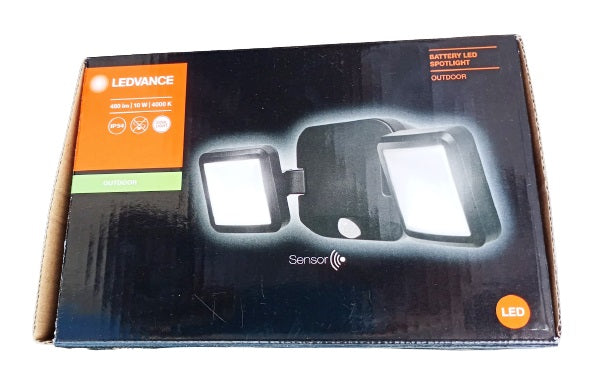 LEDVANCE 480LM Wall Mounted Battery Outdoor LED Spotlight Black
